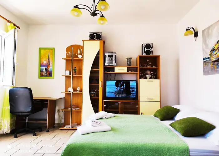 Apartman Topic *