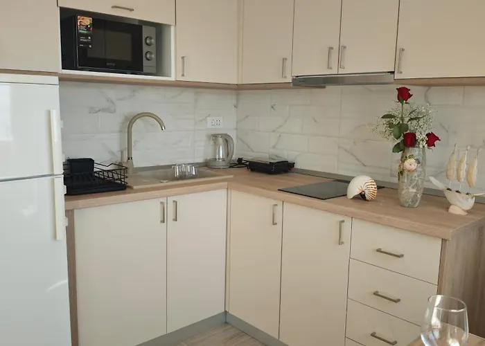 Apartman Topic