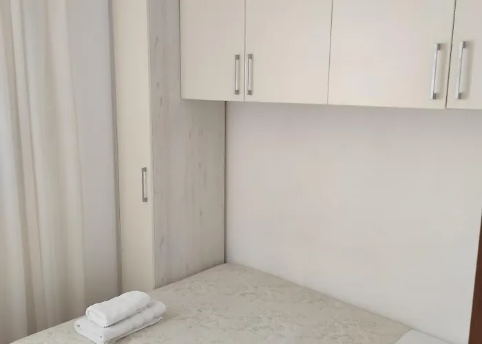 Apartman Topic