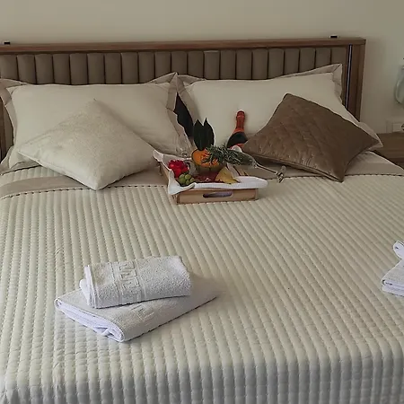Topic Apartment