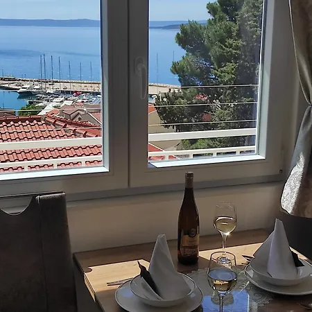 Topic Apartment