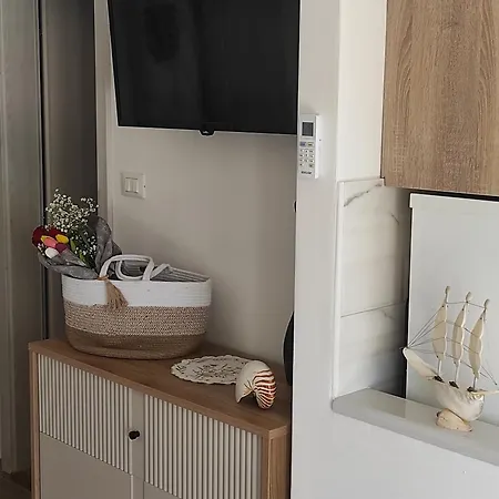 Apartment Topic *