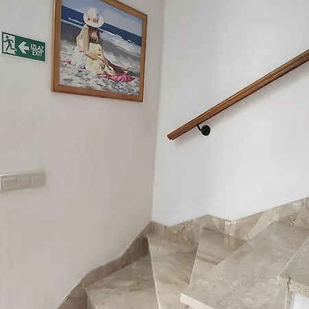 Topic * Baška Voda