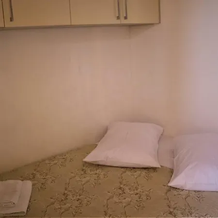 Topic Apartment *